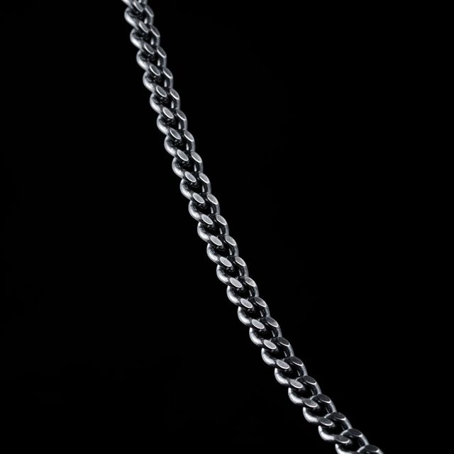 Halskette Onyx Circle von FJF Jewellery — 14 kt Gold mit Onyx bei Juwelier Fichtinger in Amstetten