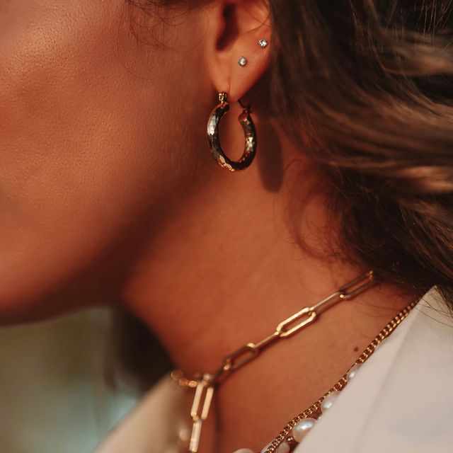Ohrschmuck mit Süßwasserperlen von Wilh. Müller — Gelbgold, Diamant bei Juwelier Fichtinger in Amstetten
