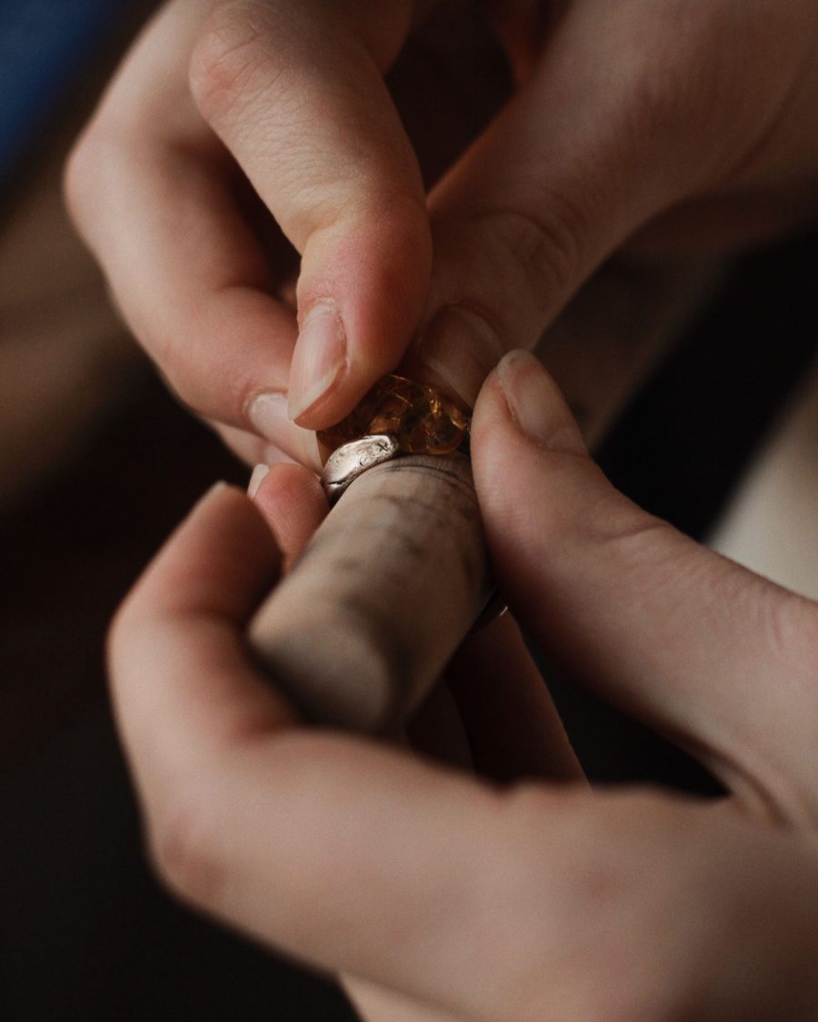Entwurf und Handarbeit am Ring in der Goldschmiede Amstetten